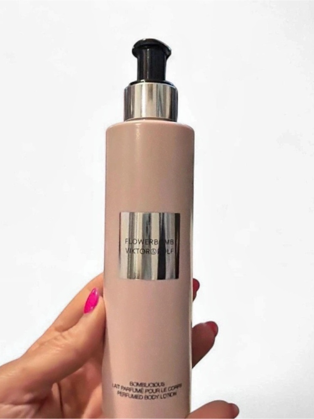 Viktor & Rolf Flowerbombs Body Lotion 6.7 fl oz NWT
